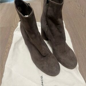 Elegant Gray Suede Ankle Boots